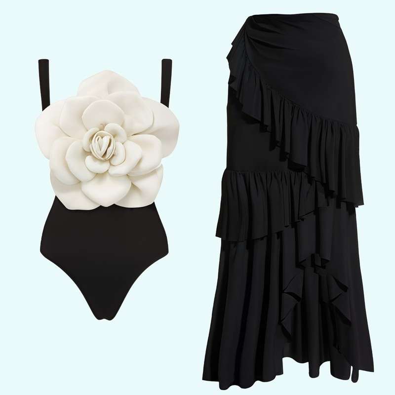 Traje de baño de una pieza con flores grandes en el pecho