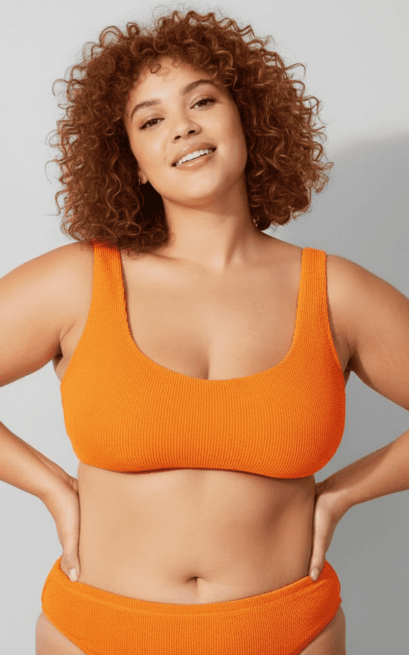 Conjunto de Traje de Baño Tallas Grandes Top Cuello Redondo Acanalado Naranja Tirante Ancho y Parte Inferior Bikini Cobertura Completa.